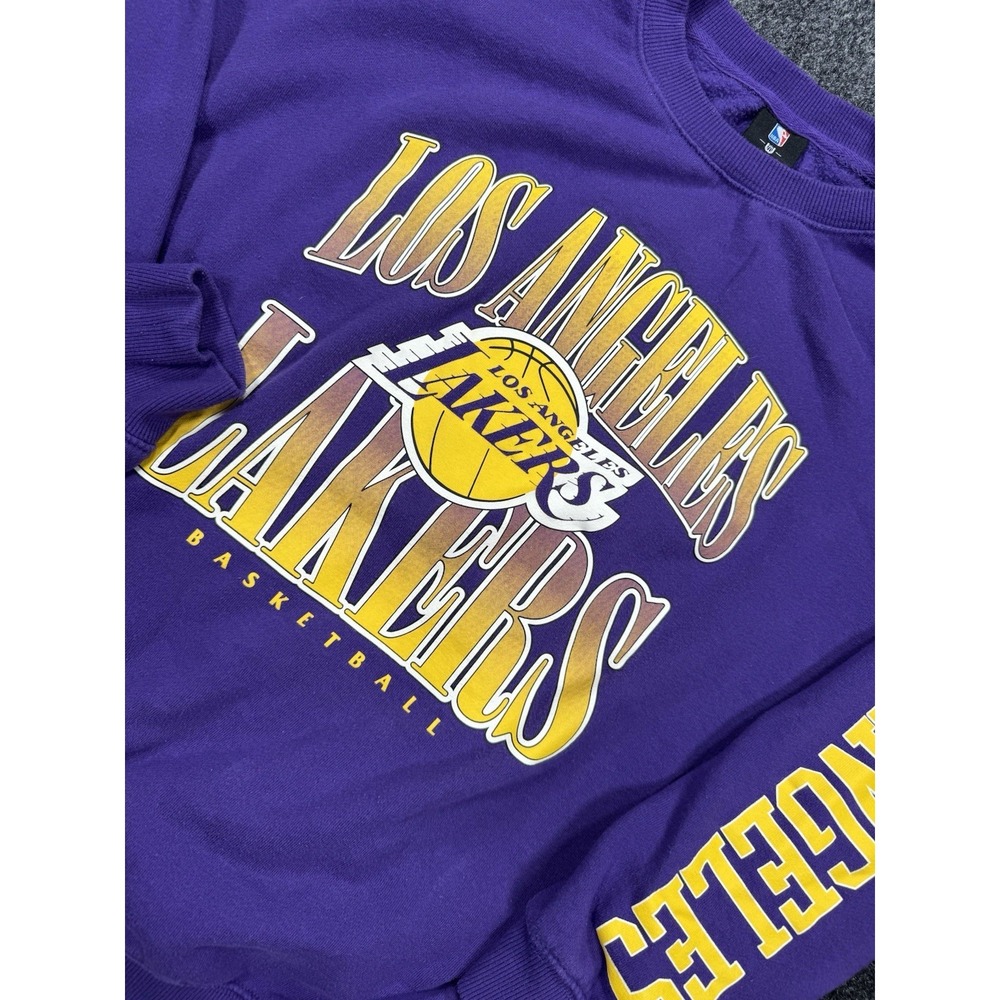 LA Lakers Crewneck Sweatshirt Mens L Purple NBA Graphic 25x25